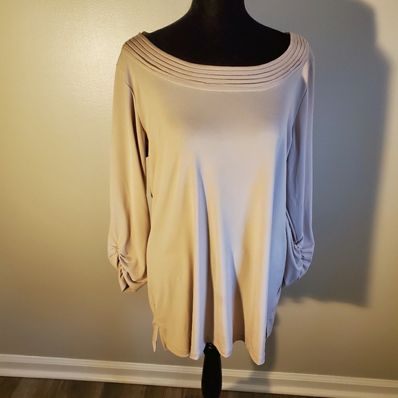 Susan Graver "Liquid Knit" Top - Picture 1 of 7